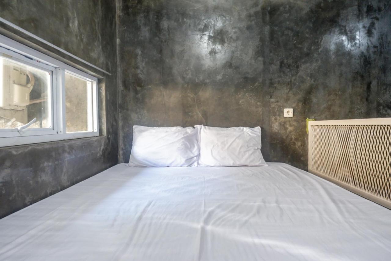 Reddoorz Near Jumbo Mall Sragen Ngoại thất bức ảnh